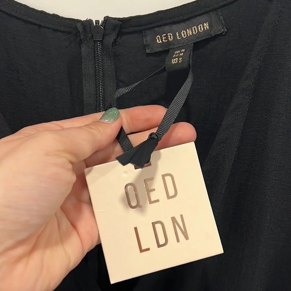 🇺🇸 Qed London  black romper NWT size small - Picture 5 of 12